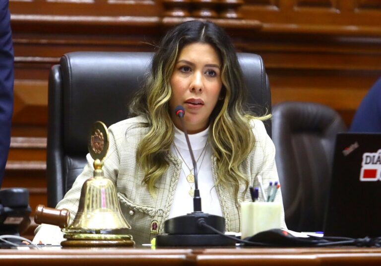 Fiscalía inicia investigación contra congresista Rosselli Amuruz