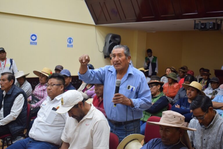 Yacango exige reiniciar la construcción de carretera