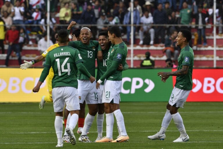 Vergüenza en La Paz: Bolivia derrotó 2-0 a Perú