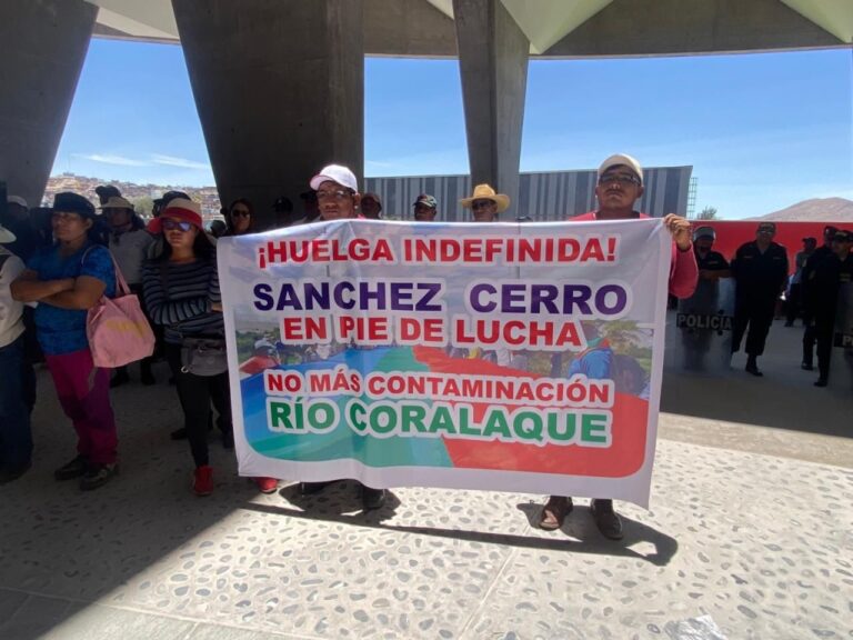 Pobladores de Sánchez Cerro se movilizaron en Moquegua exigiendo al Ejecutivo que atienda sus demandas