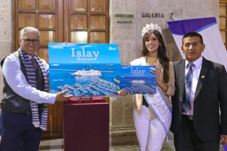 Presentan libro “Islay-Matarani, el puerto de Arequipa”