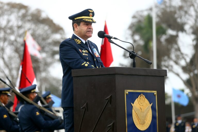 Nombran a nuevo comandante general de la Fuerza Aérea