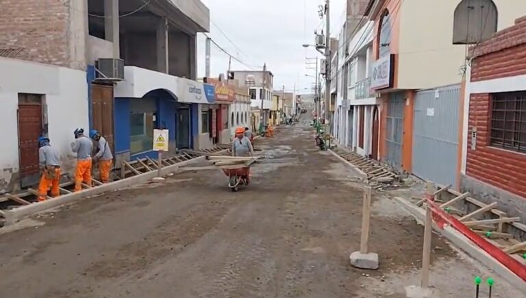 Supervisión del municipio de Cocachacra detecta deficiencias en obras viales