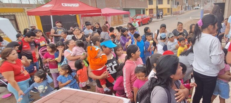 “Borrando una Lágrima”: Nadador Rubén Medina agasaja a niños por Navidad