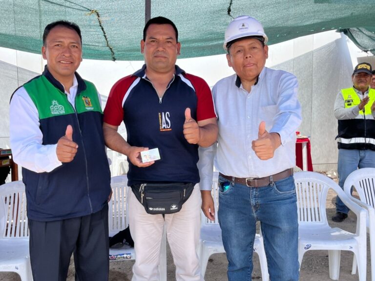Municipio de Mariscal Nieto entrega las primeras licencias de conducir      