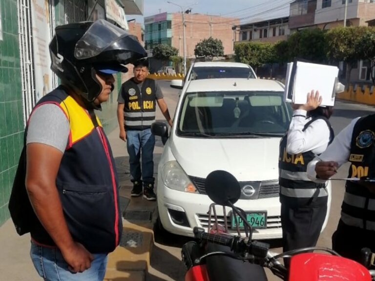 Intervienen a trabajador que usaba moto de la municipalidad como suya