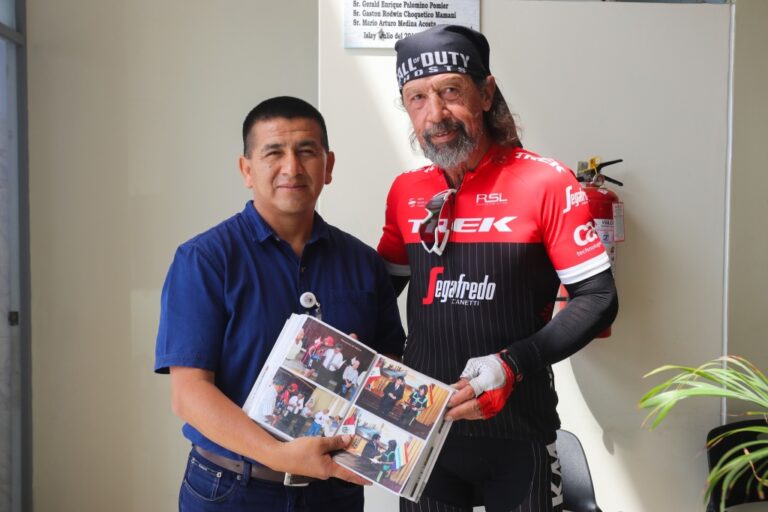 Municipalidad Distrital de Islay recibió a destacado ciclista Álvaro Pérez Ramírez
