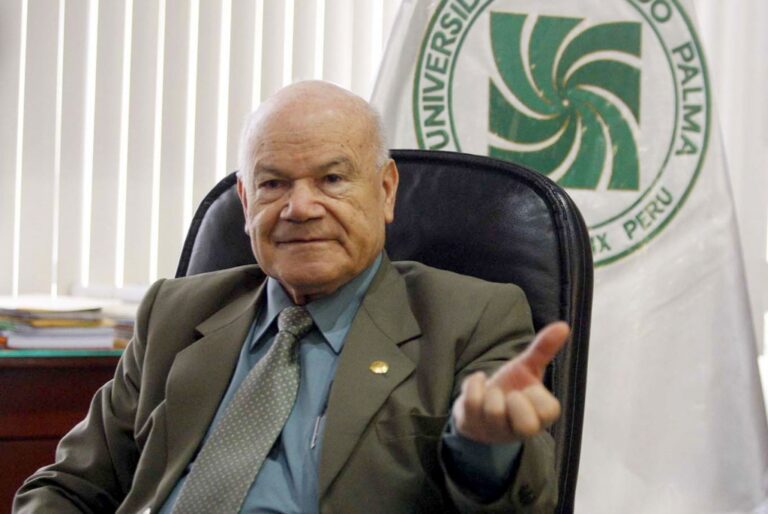 Falleció Iván Rodríguez, rector de la Universidad Ricardo Palma