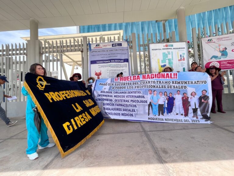 Moquegua: Profesionales de la salud continúan con huelga nacional indefinida