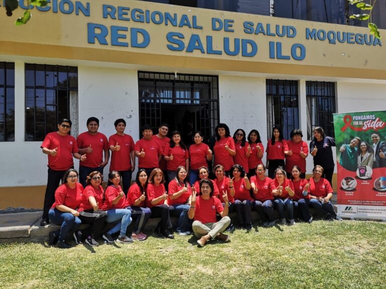 Realizan marcha de concientización por el Día Mundial de lucha contra el Sida 