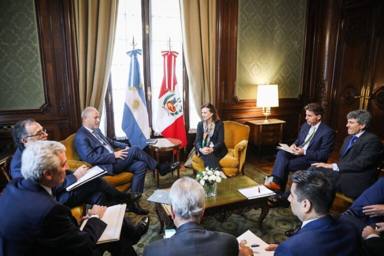 Perú y Argentina destacan alto nivel de las relaciones bilaterales