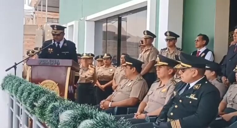 Realizan ceremonia de pase a retiro de coronel PNP Elder Calderón 