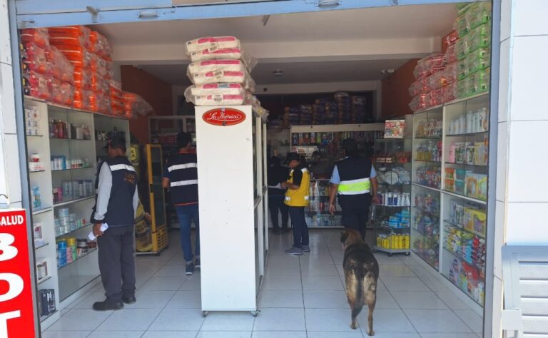 Inspeccionan locales comerciales en zona céntrica de Matarani