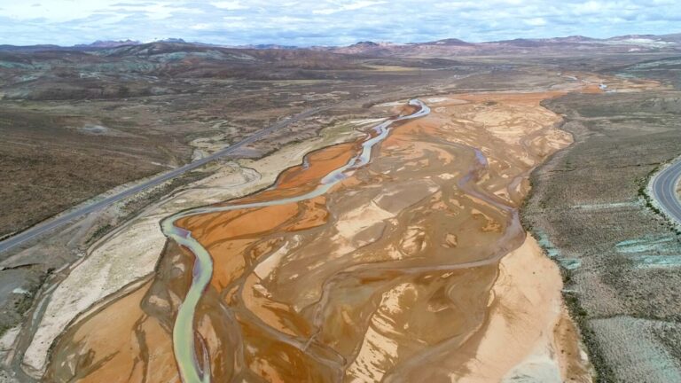 Estudio científico demuestra que la coloración del río Titire es por causas naturales