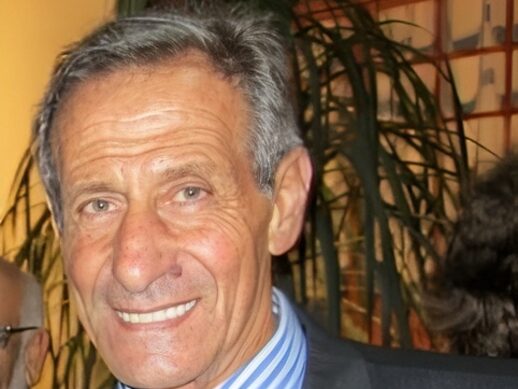 Exatleta mollendino Roberto Abugattás falleció a los 80 años en Lima