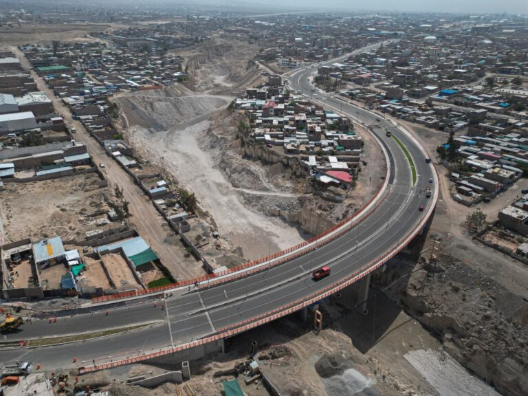 Arequipa: Tránsito más fluido en cono norte gracias a avances en vía cuatro carriles