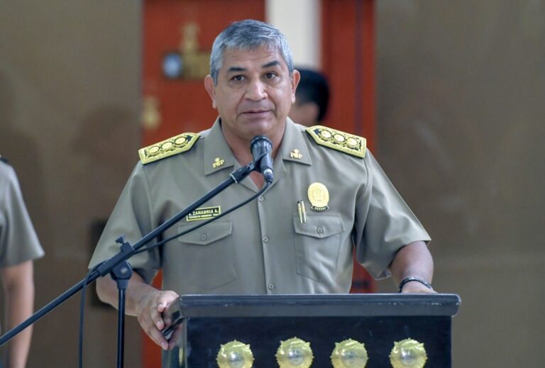 Designan a Víctor Zanabria como Comandante General de la Policía