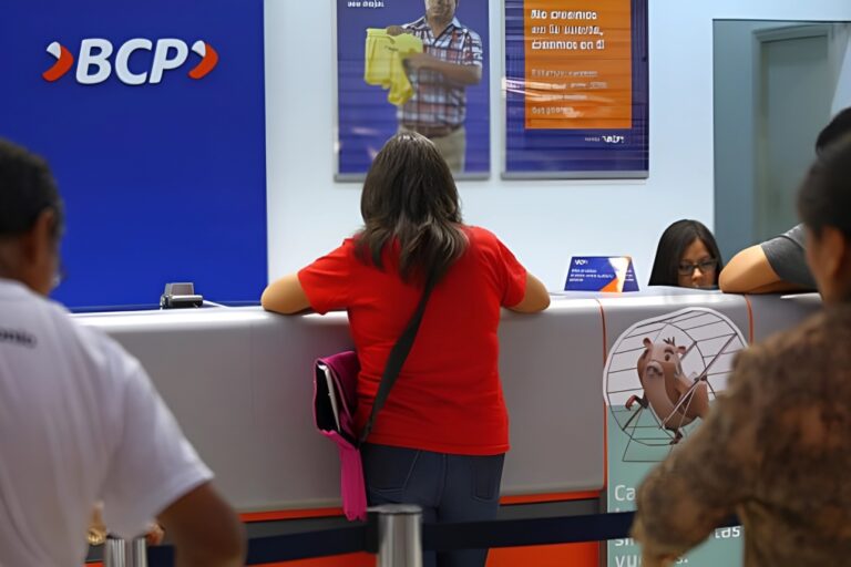 El empleo generado por los bancos del Perú