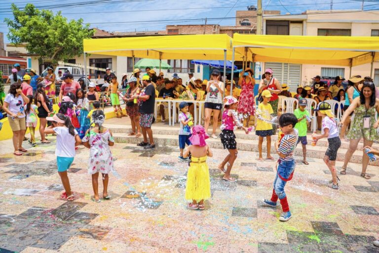 Con caperos y caperitos celebran carnavales en Mejía