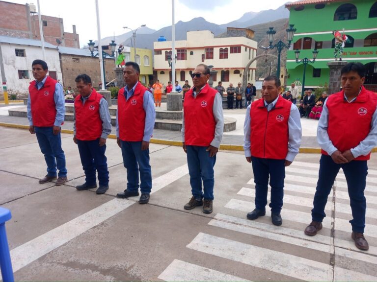 Jura primera junta directiva de sindicato de construcción civil en Ichuña