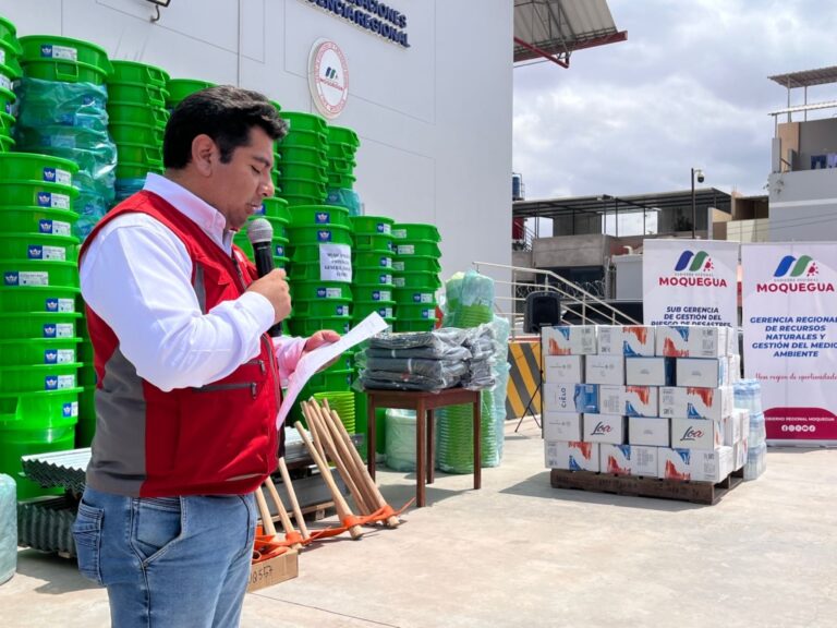 Entregan ayuda humanitaria a Chojata, Ubinas, Carumas y General Sánchez Cerro