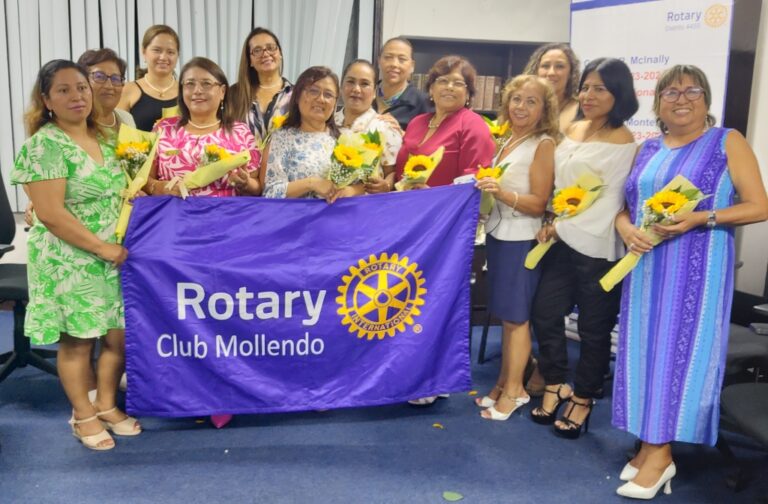 Mujeres rotarias del Rotary Club Mollendo celebran su día