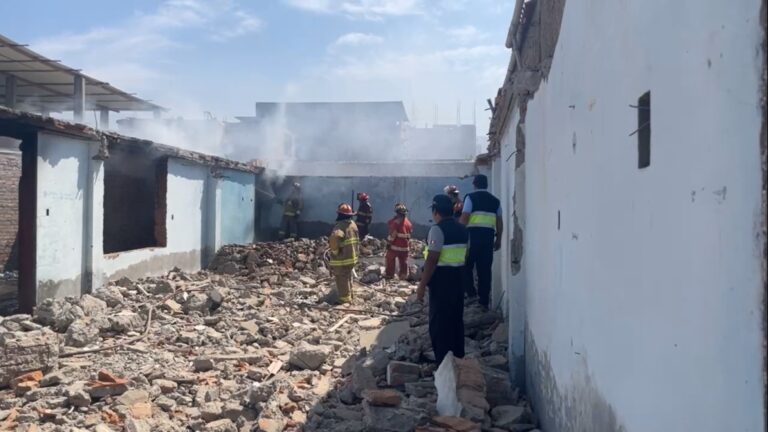 Alto Las Cruces: Fumones habrían ocasionado amago de incendio cerca de jardín de niños 