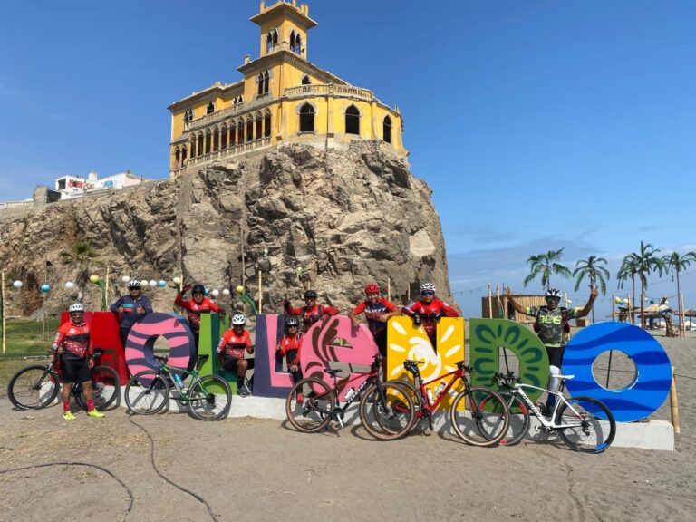 Ciclistas ileños realizan gran travesía hacia Mollendo por la carretera Costanera Norte 