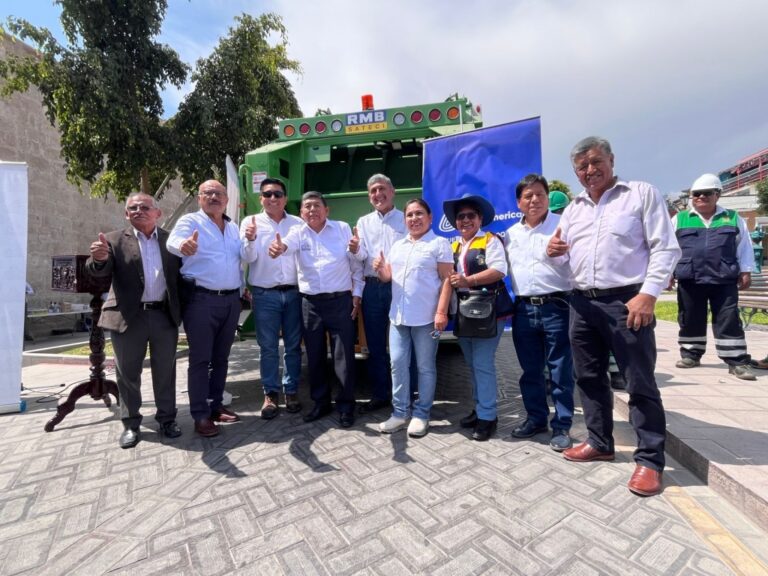 FDM concreta entrega de 5 compactadoras nuevas y equipadas que fortalecerá el cuidado ambiental