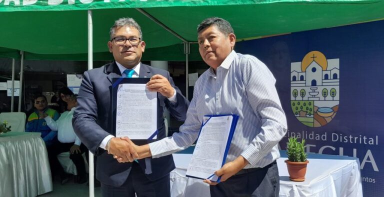 Municipios de Mariscal Nieto y Samegua firman convenio para la entrega de títulos de propiedad
