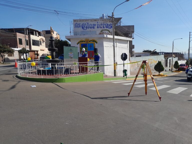 Inauguran proyecto de reparación de pistas en la calle antigua de Samegua 