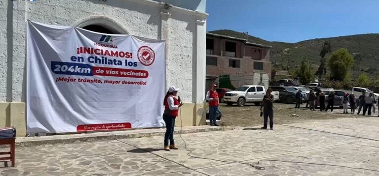Alcalde de Puquina saluda mejoramiento de las vías vecinales que se llevará a cabo en Chilata