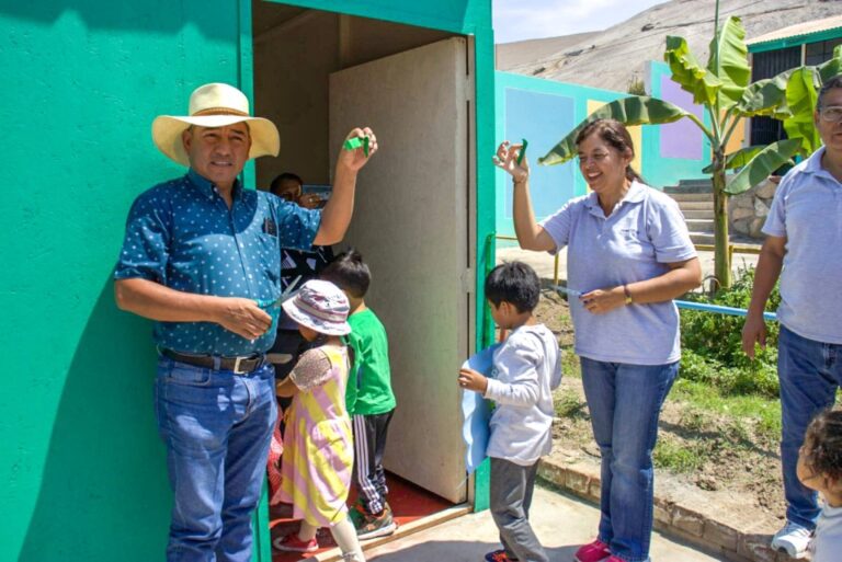 Deán Valdivia: niños de IEI Estrellitas se benefician con instalación de módulo