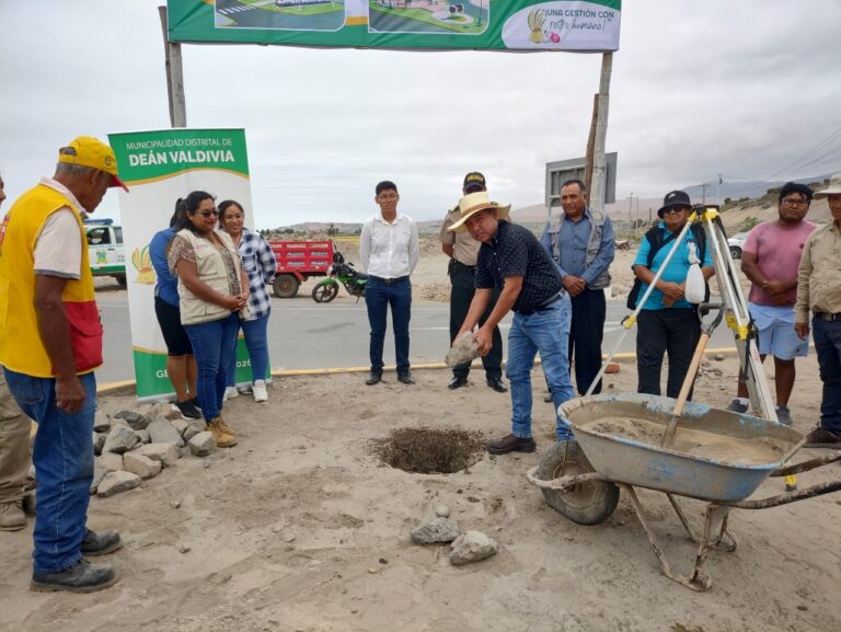 Municipio inicia obra de áreas verdes y mobiliario urbano en La Puntilla 