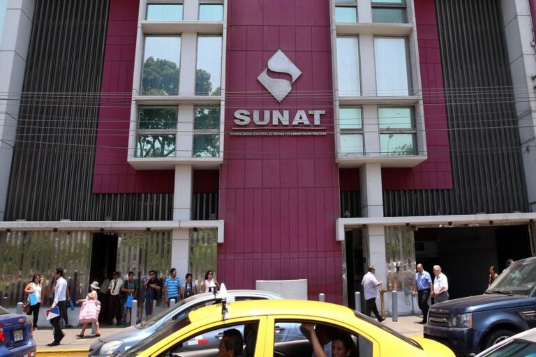 Recaudación tributaria disminuye en marzo, según reporte de la Sunat