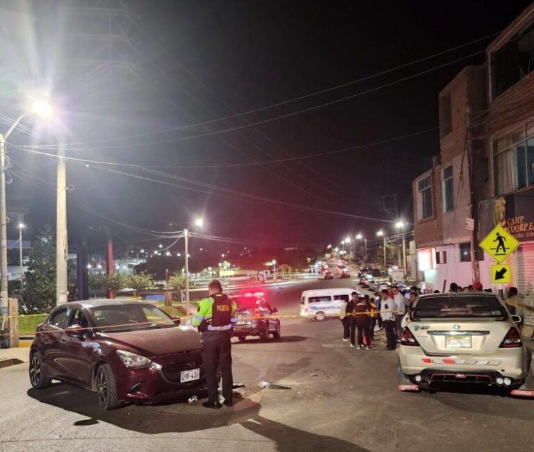 Conductor en aparentemente estado de ebriedad, chocó su vehículo contra otro 