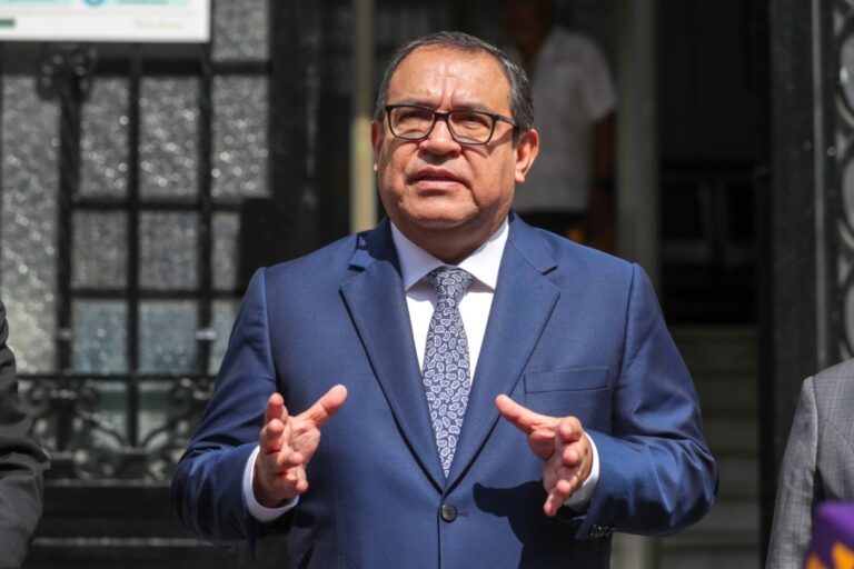 Procuraduría denuncia a expremier Alberto Otárola por reglaje a Contralor