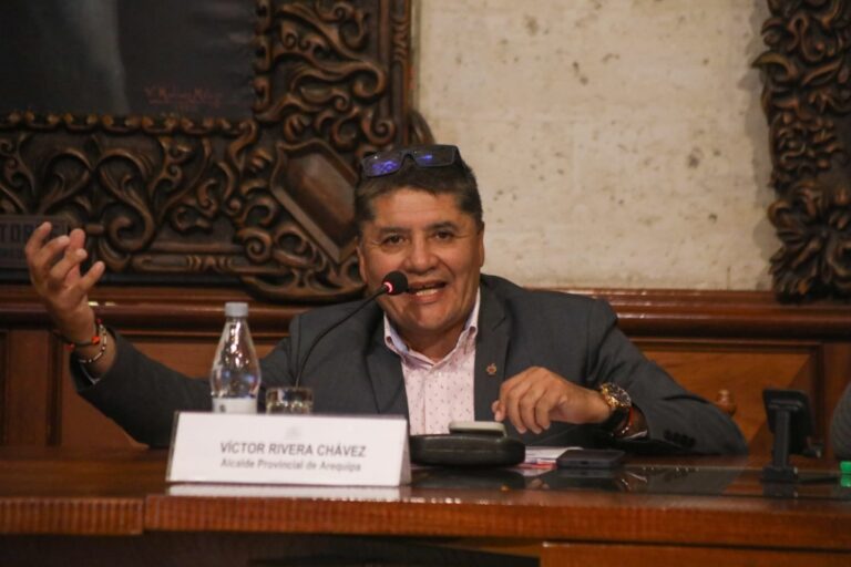 Increíble: alcalde propone que Caja Arequipa pueda dar préstamos tipo “gota a gota”
