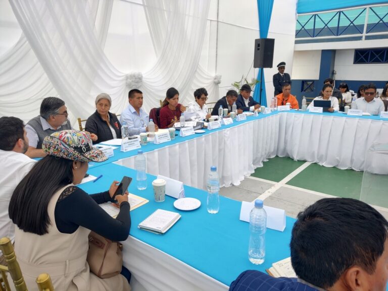 Realizan audiencia descentralizada de congresistas por Arequipa en Islay-Matarani