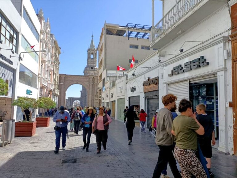 35% de arequipeños consideran que la democracia sirve para el respeto de los derechos humanos