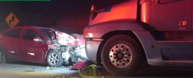 Conductor en evidente estado de ebriedad chocó su vehículo con camión cisterna boliviano
