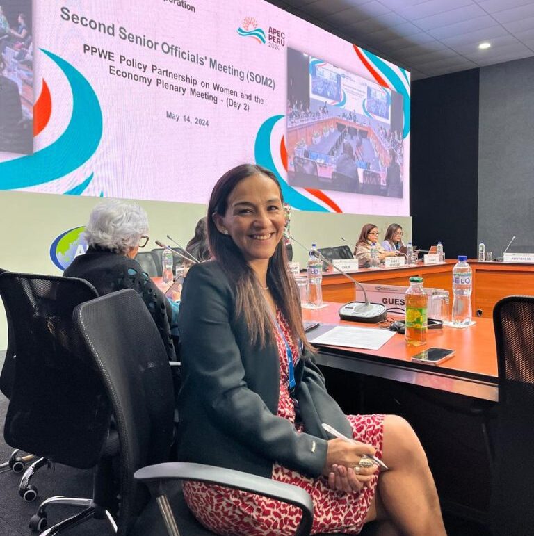 Investigadora Ileña de la UNSA participó en reunión de APEC sobre la mujer y economía