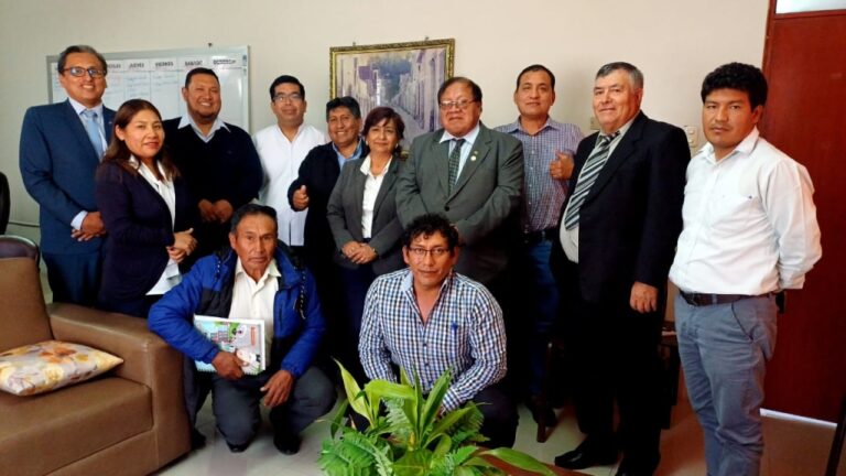 Establecen cronograma de trabajo para mejorar el servicio de salud en Carumas