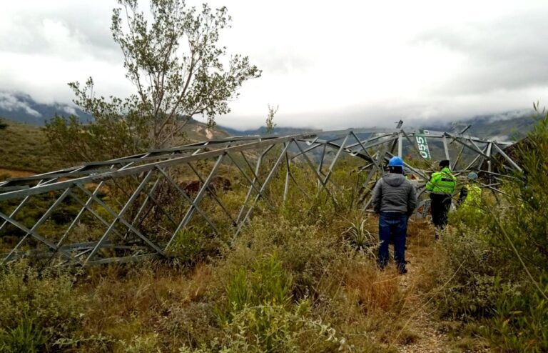 SNMPE: La minería ilegal pretende desplazar actividades productivas formales