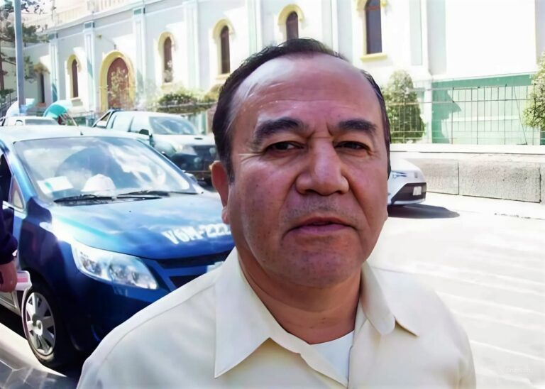 Abogado Yancaya presenta solicitud de vacancia contra nueve regidores de la MPI