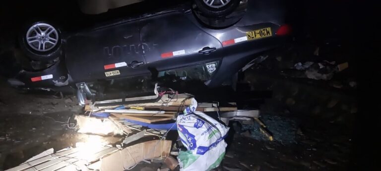 Una persona herida en volcadura de vehículo en la Costanera Norte 