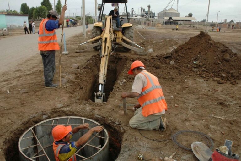 Iniciarán actualización del expediente del proyecto de agua y desagüe de Cocachacra 