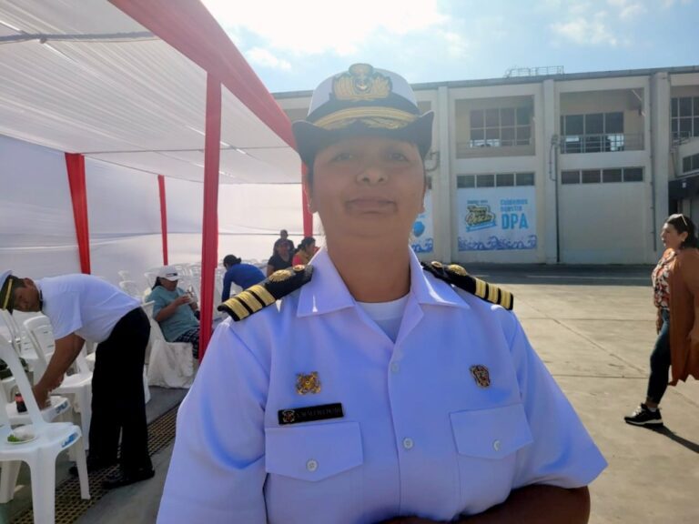 Armada chilena realiza vuelos de exploración buscando la embarcación “Atencio IV”