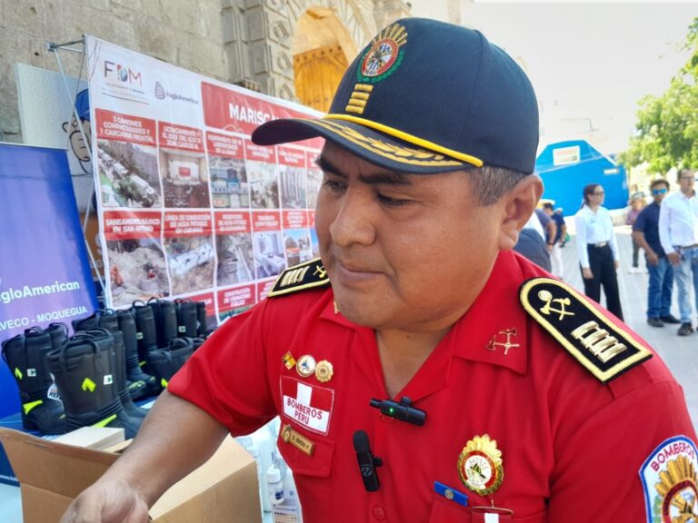 Bomberos destacan la entrega de equipos de protección respiratoria por parte del FDM