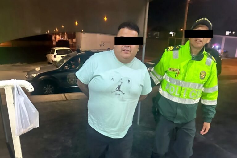 Detienen a varón al intentar enviar encomienda sospechosa a Arequipa